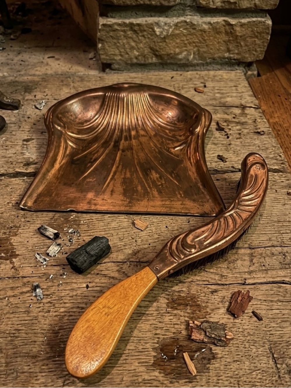 Vintage Copper BELDRAY Crumb catcher and Brush Set
Early 1900’s. Antique